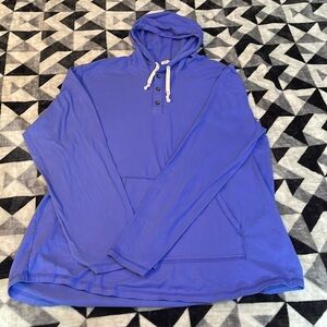 Hanes lightweight shirt